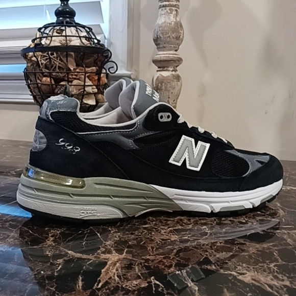 New Balance Classics 993 Made In The USA Lifestyle Shoes Size 8 Men/9.5 … - Picture 7 of 11